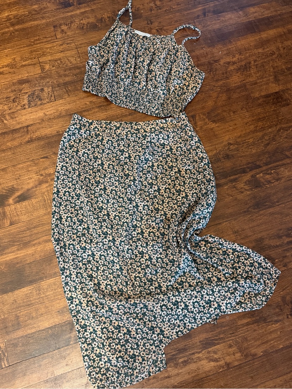 Paper Crane Floral 2 Piece Set Size L Green Crop Top + Midi Skirt Slit Boho